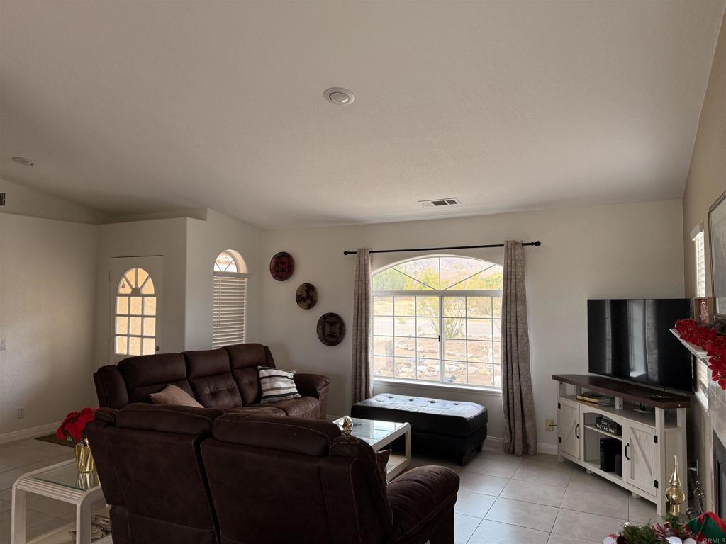 2067 Trebuchet Drive Property Photo 4
