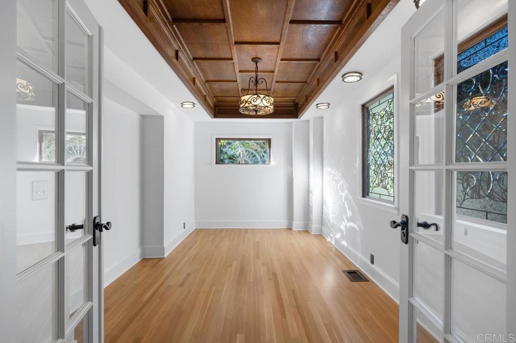 1015 Alameda Boulevard Property Photo 25
