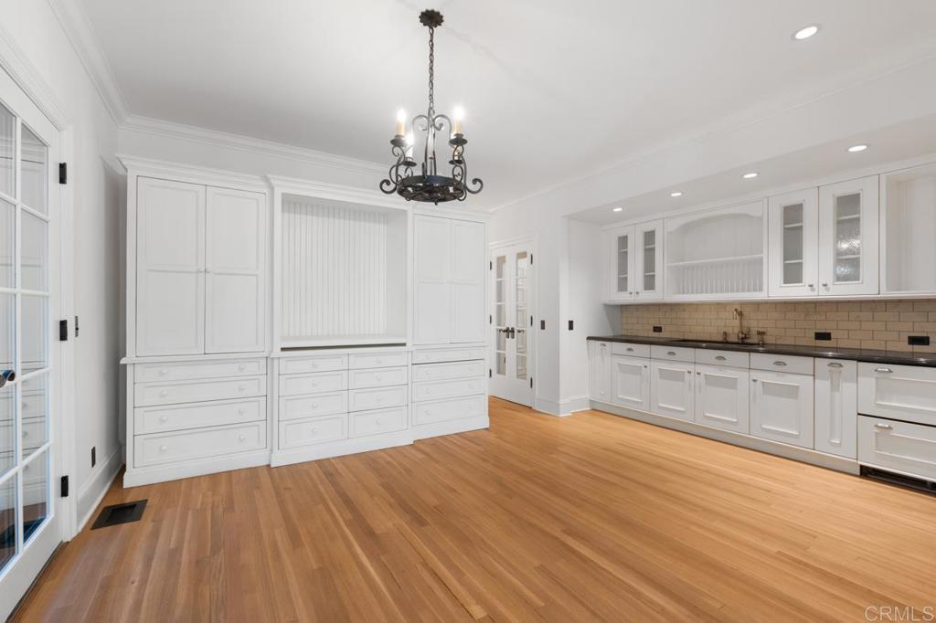 1015 Alameda Boulevard Property Photo 28