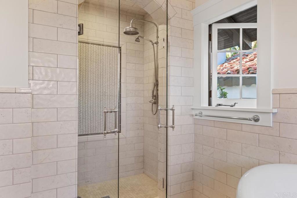 1015 Alameda Boulevard Property Photo 52