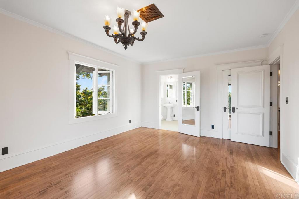 1015 Alameda Boulevard Property Photo 55