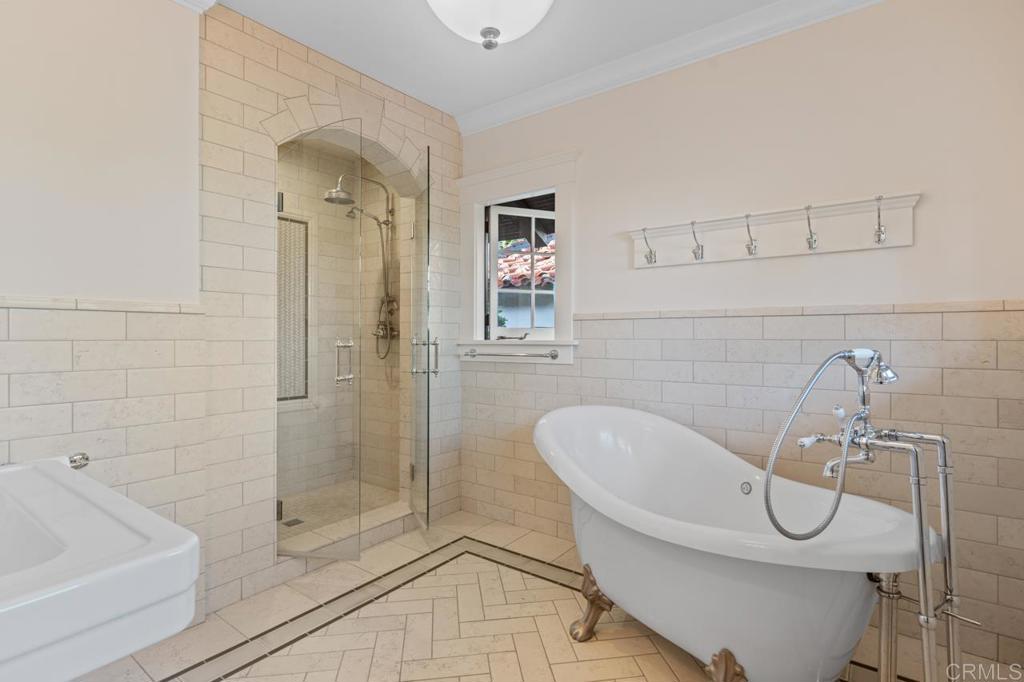 1015 Alameda Boulevard Property Photo 56