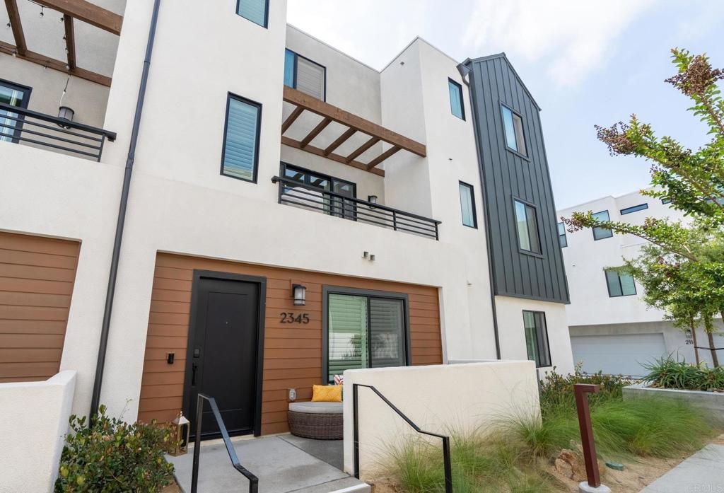 2345 Acara Circle Property Photo 1