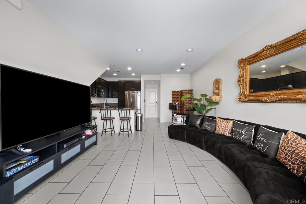 5419 San Roberto Property Photo 3