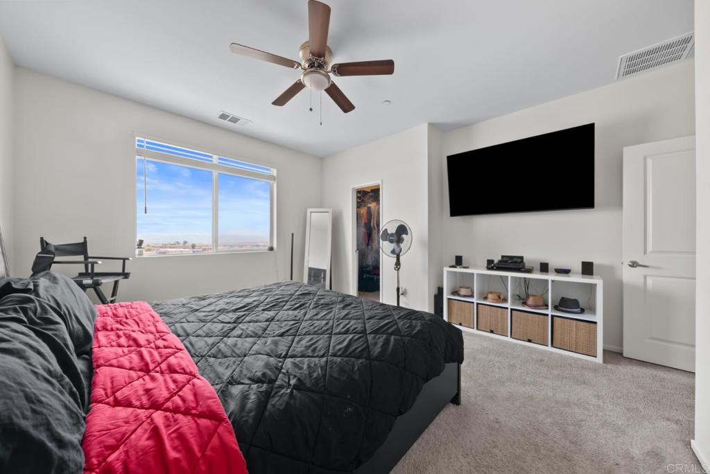 5419 San Roberto Property Photo 11