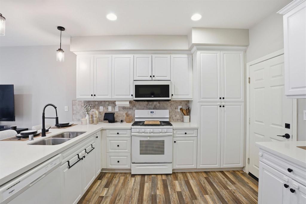 8629 Sage Shadow Drive Property Photo 17