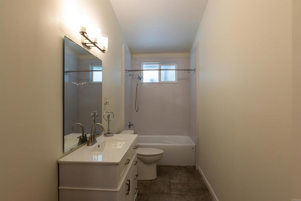 639 O'meara Street Property Photo 17