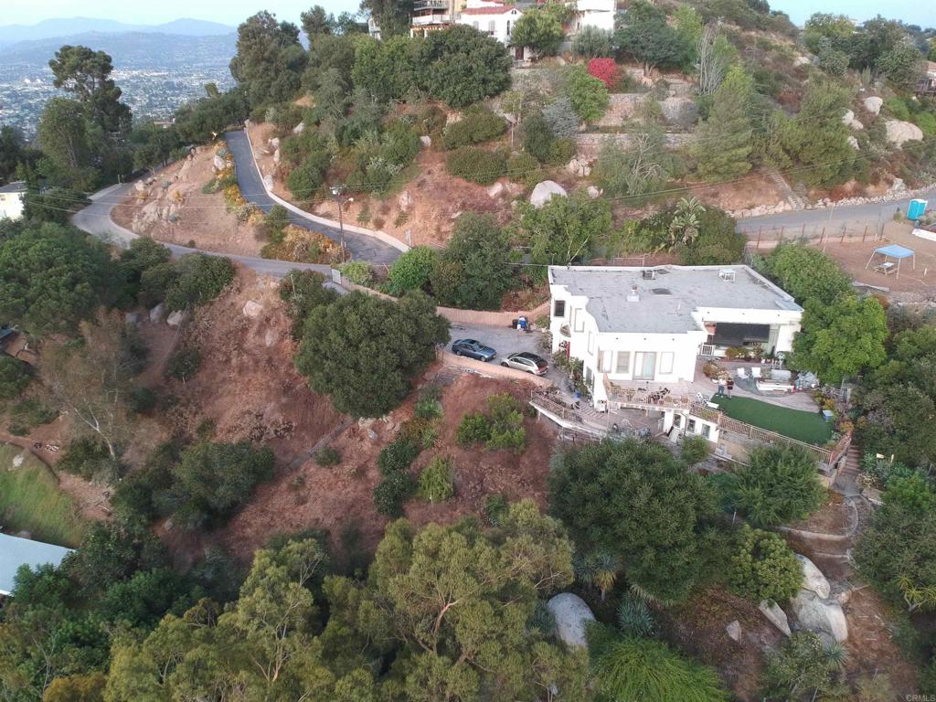 9542 9544 E Ridgecrest Drive E Property Photo 4