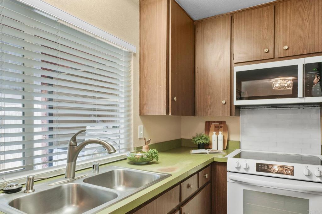 1684 Summertime Drive Property Photo 13