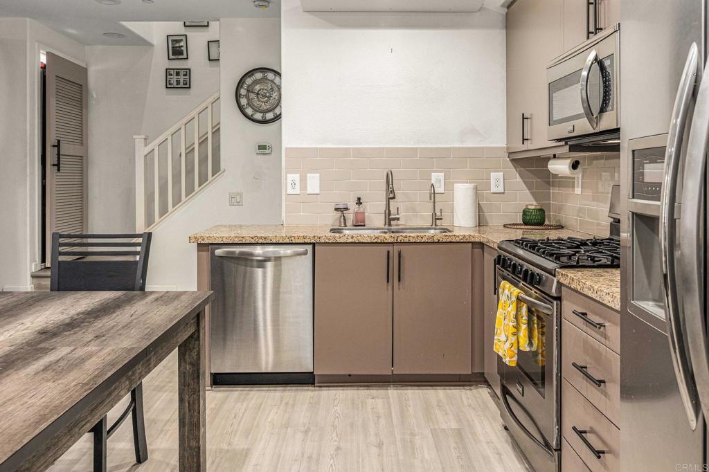 2241 Indus Way Property Photo 4