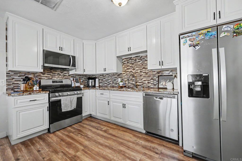 855 57 Franklin Avenue Property Photo 4
