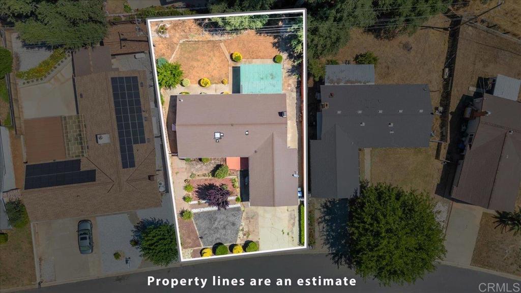 10559 Jim Brady Road Property Photo 2