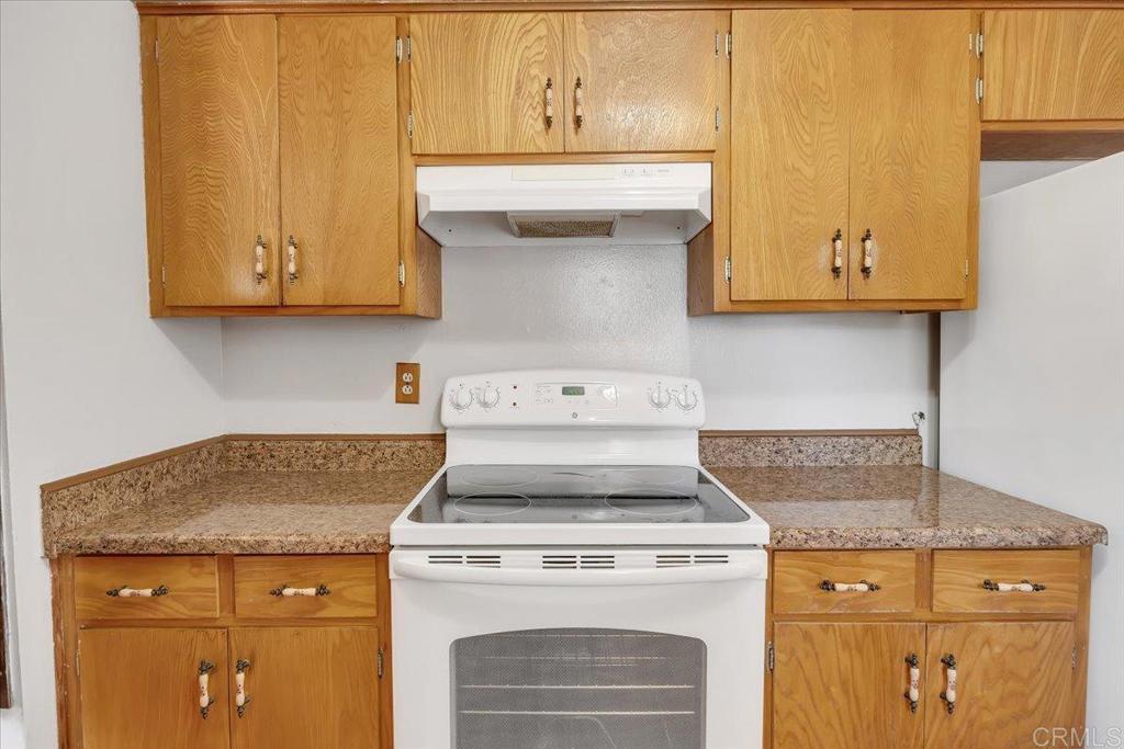 10559 Jim Brady Road Property Photo 4