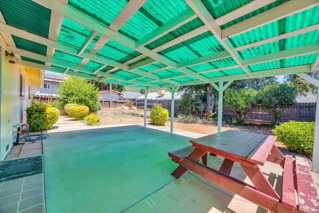 10559 Jim Brady Road Property Photo 32