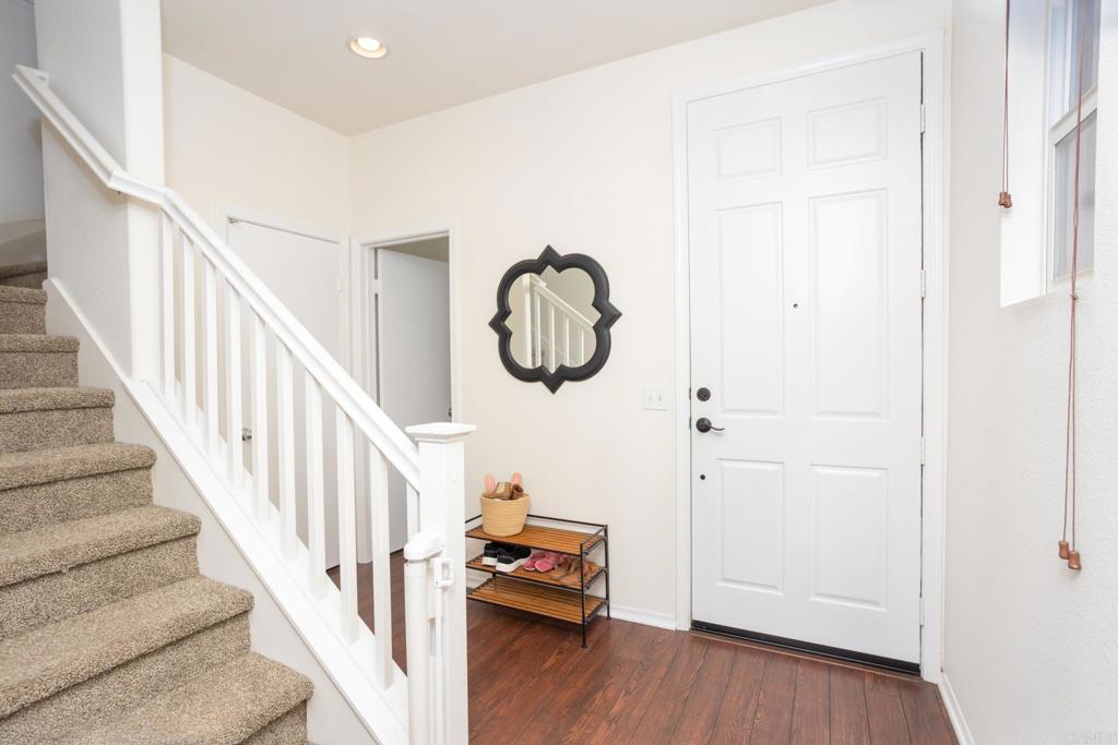 425 S Meadowbrook Dr 123 Property Photo 3