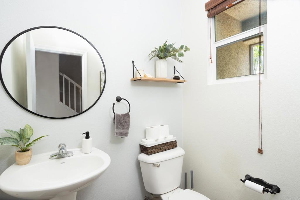 425 S Meadowbrook Dr 123 Property Photo 4
