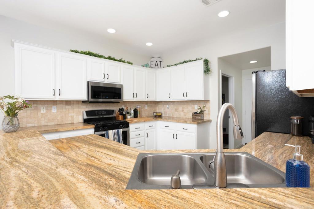 425 S Meadowbrook Dr 123 Property Photo 10