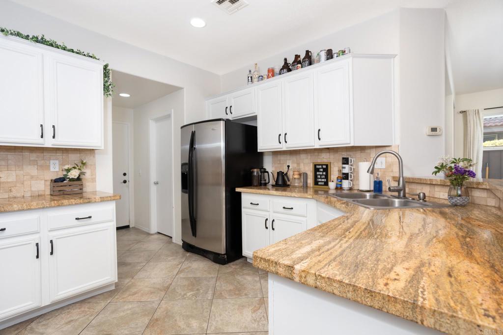 425 S Meadowbrook Dr 123 Property Photo 14