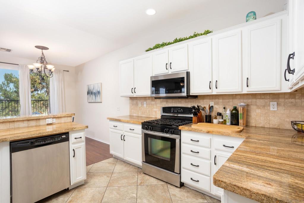 425 S Meadowbrook Dr 123 Property Photo 17