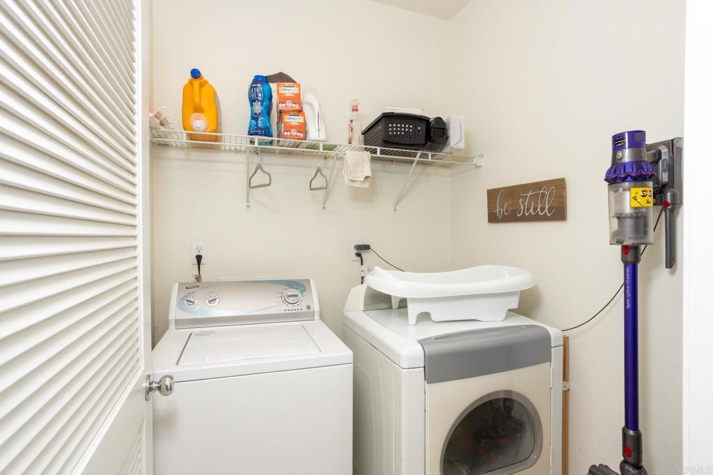 425 S Meadowbrook Dr 123 Property Photo 18
