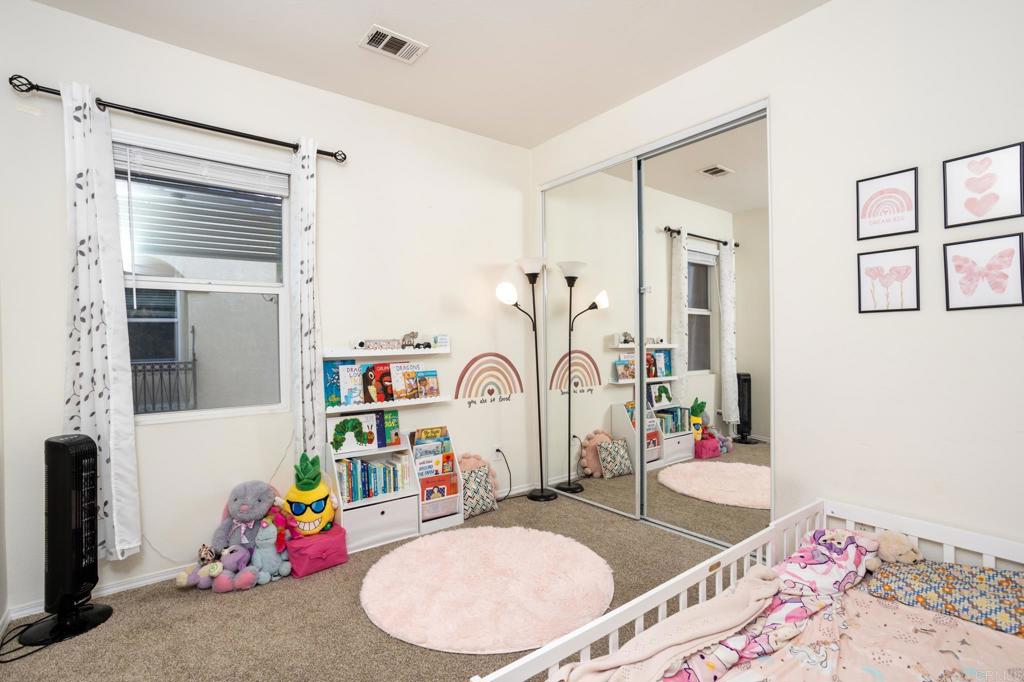 425 S Meadowbrook Dr 123 Property Photo 22