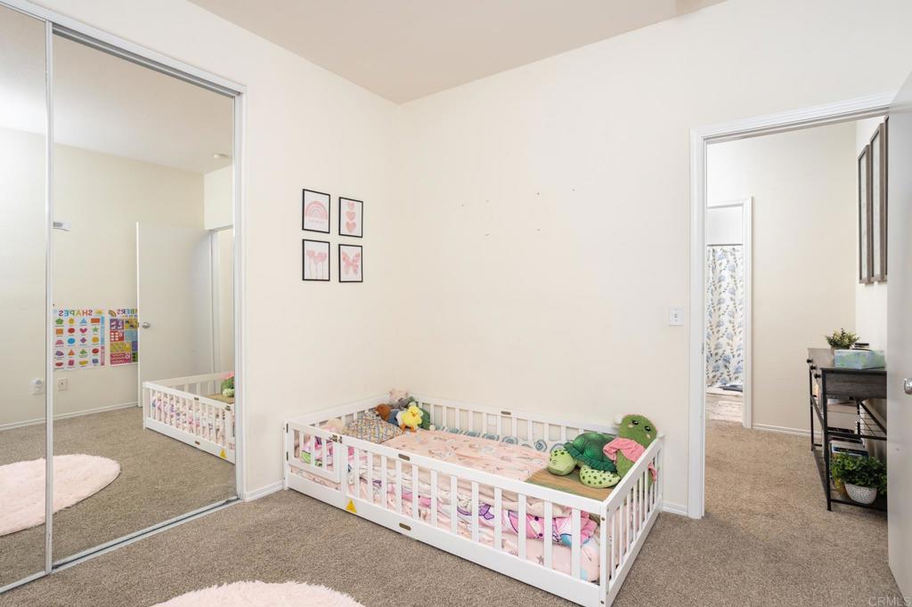 425 S Meadowbrook Dr 123 Property Photo 23