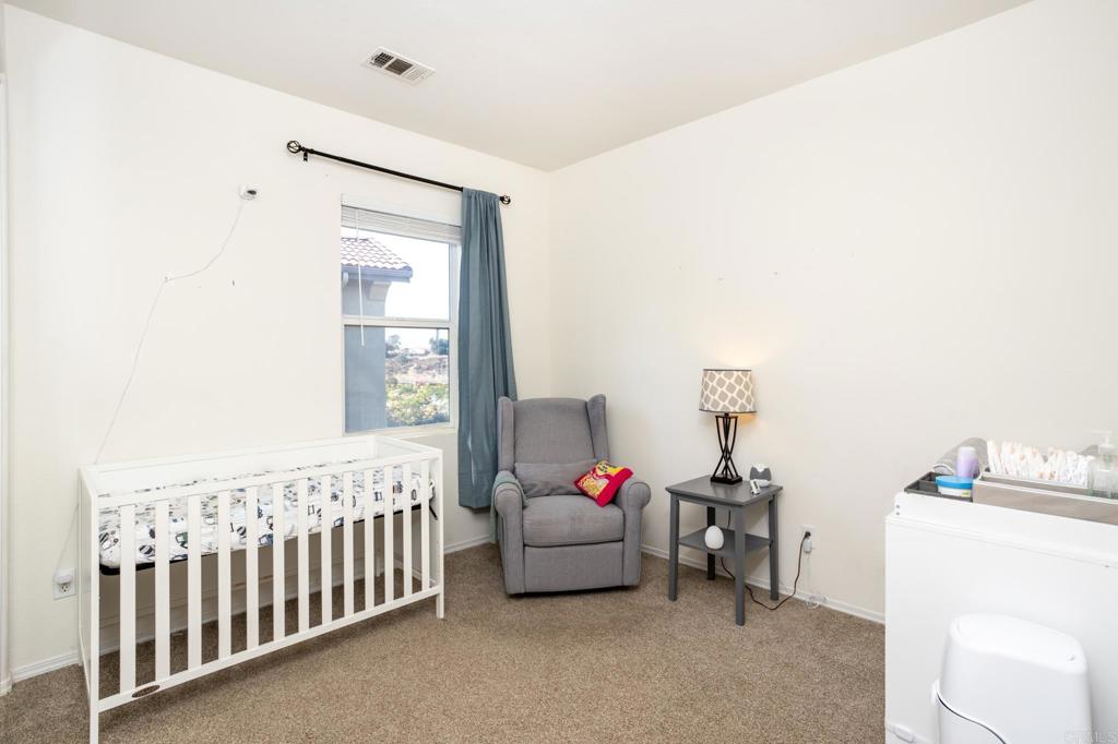 425 S Meadowbrook Dr 123 Property Photo 25
