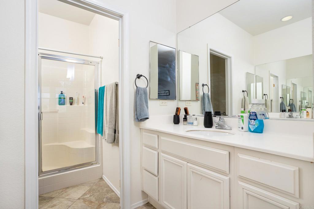 425 S Meadowbrook Dr 123 Property Photo 31
