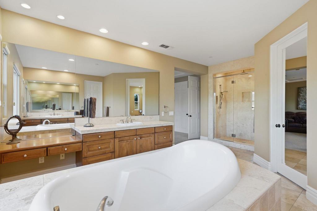 15161 La Manda Drive Property Photo 27