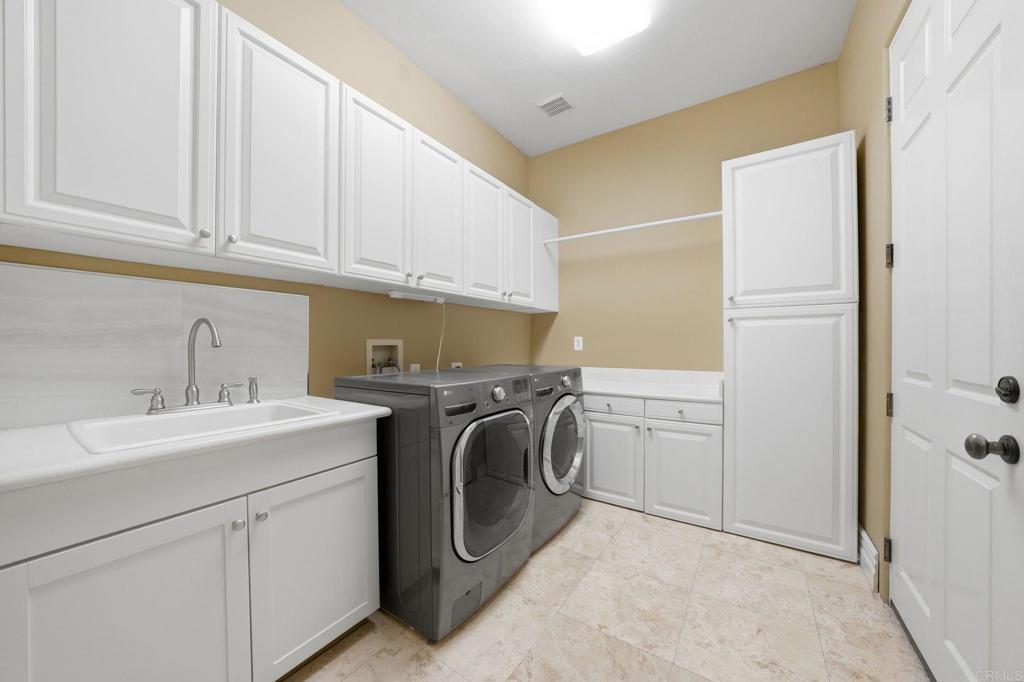 15161 La Manda Drive Property Photo 32