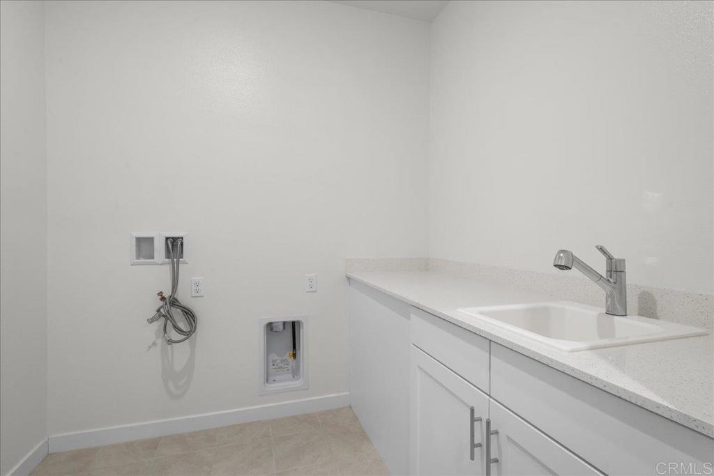 1624 Calle Oxton 2 Property Photo 21