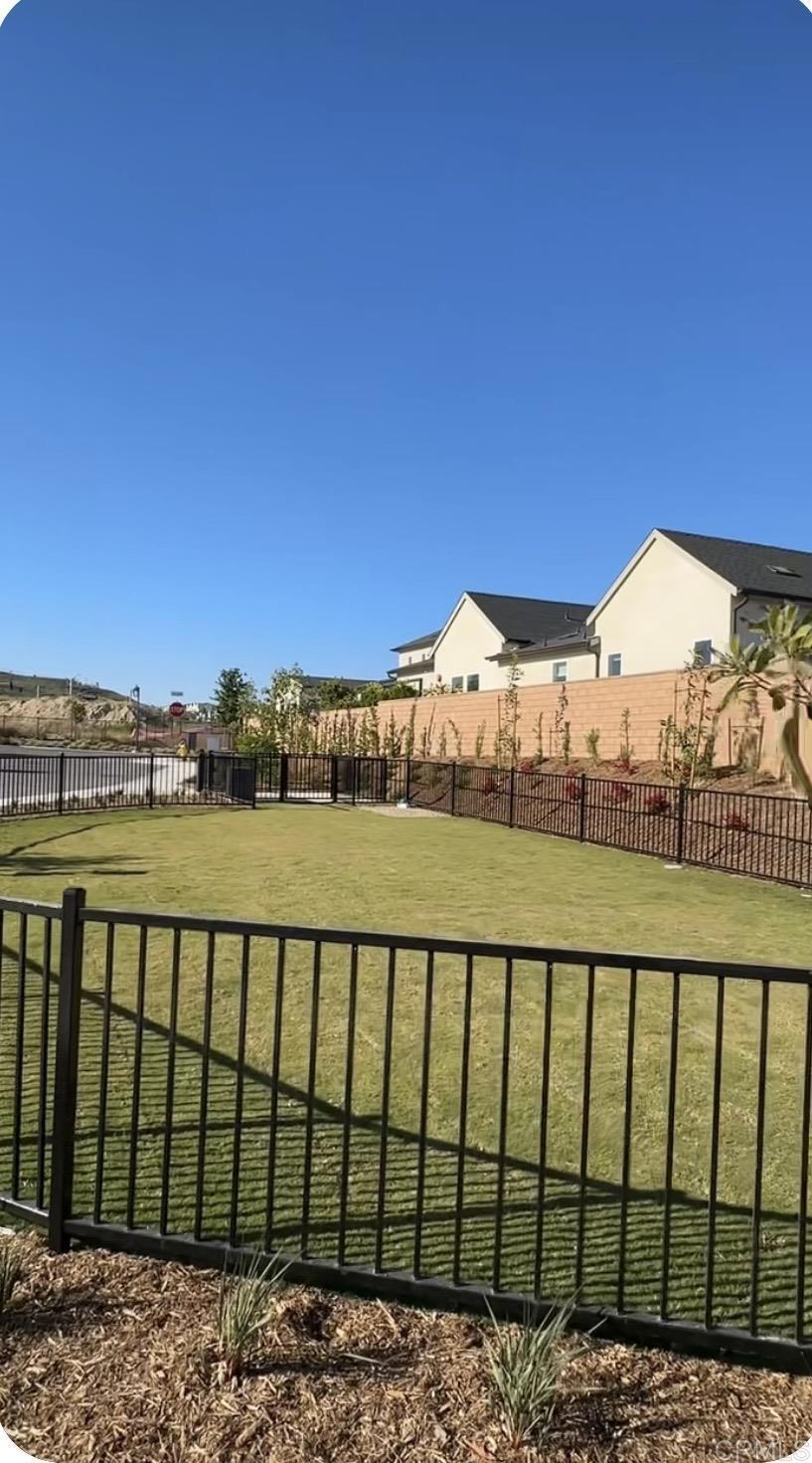 1624 Calle Oxton 2 Property Photo 34