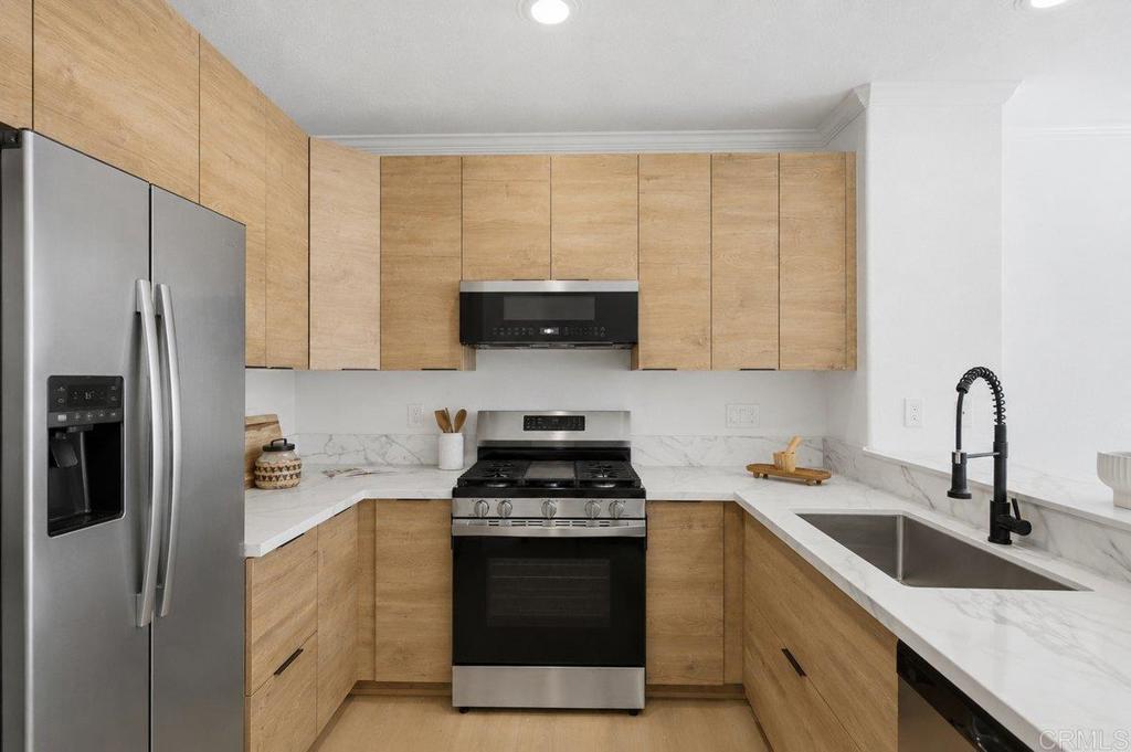 1590 Paseo Aurora Property Photo 15