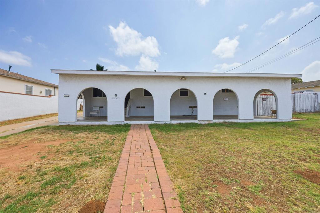 2463 Rancho Drive Property Photo 4