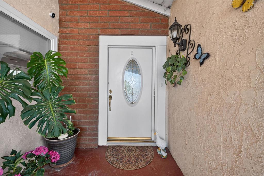 27008 Howard Street Property Photo 6