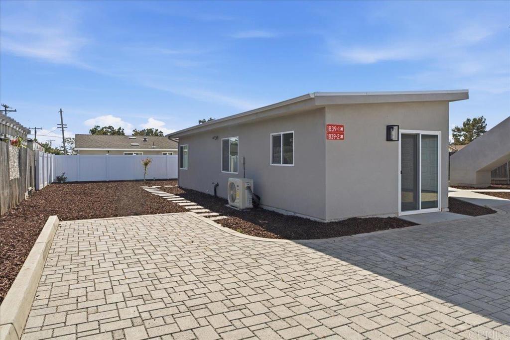 1839 Rios Avenue Property Photo 3