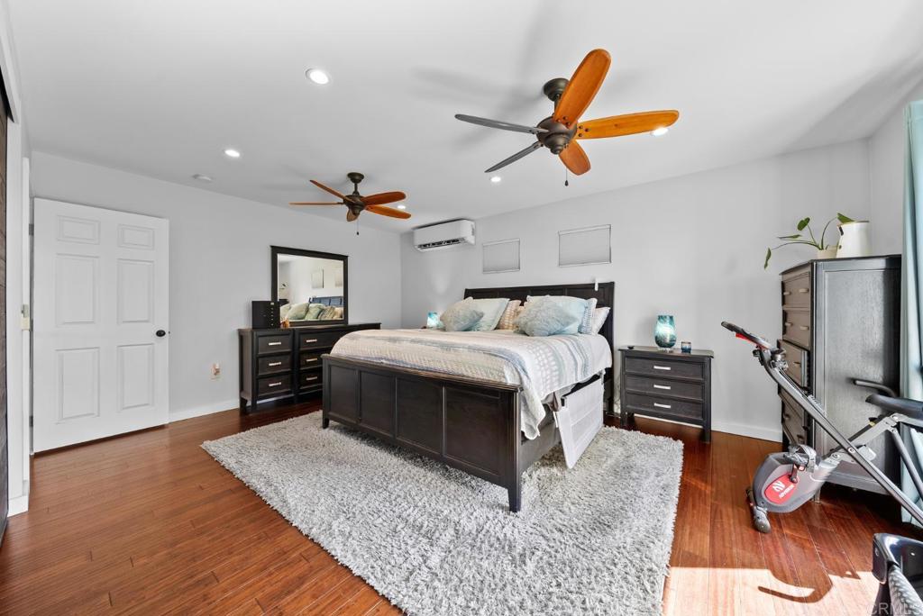 962 Wilson Avenue Property Photo 15