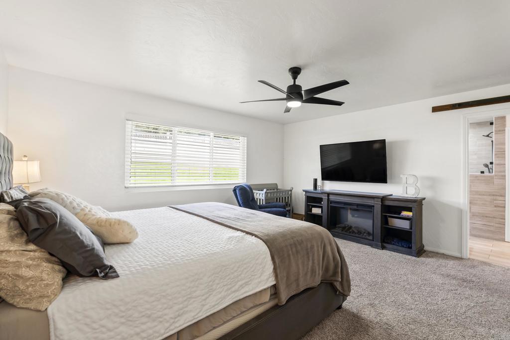 2365 Shaylene Way Property Photo 17