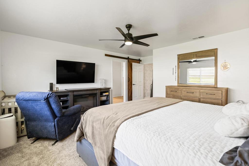2365 Shaylene Way Property Photo 18