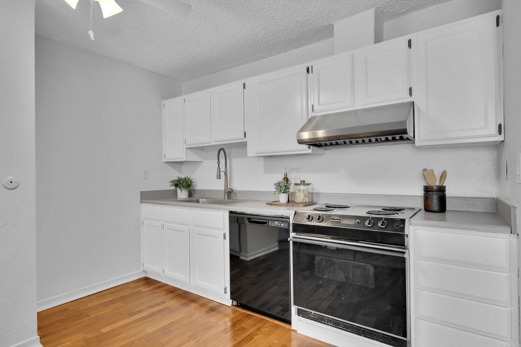 3050 Rue D'orleans 421 Property Photo 8