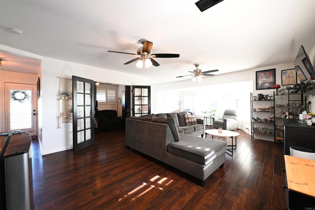 1308 Sundale Road Property Photo 24