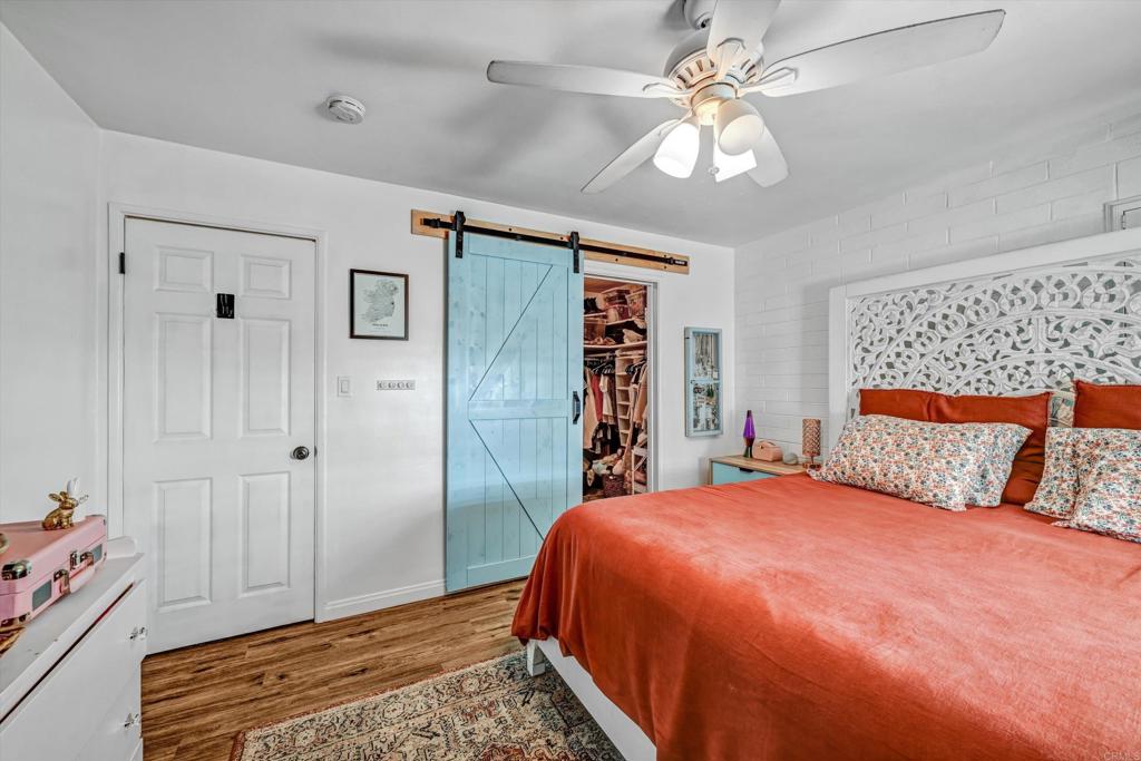 1308 Sundale Road Property Photo 28