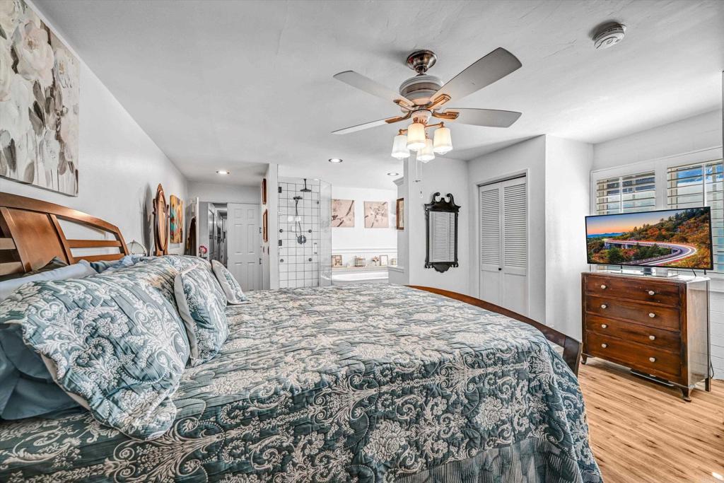 1308 Sundale Road Property Photo 32
