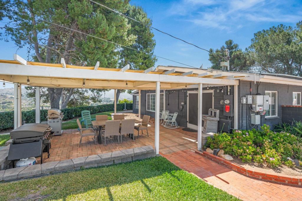 1308 Sundale Road Property Photo 35