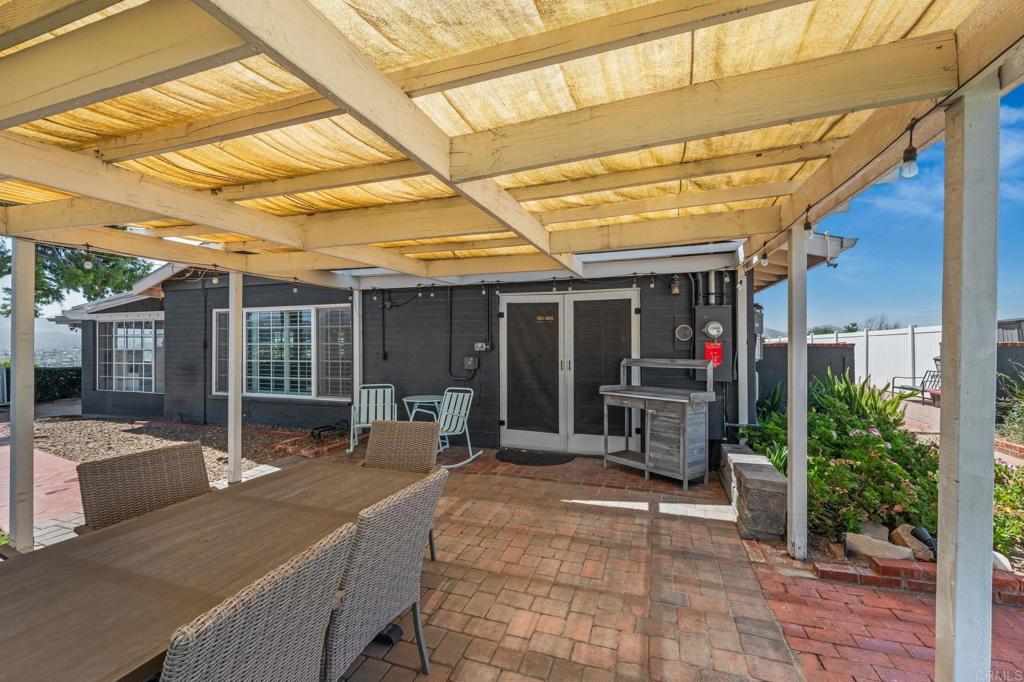 1308 Sundale Road Property Photo 37