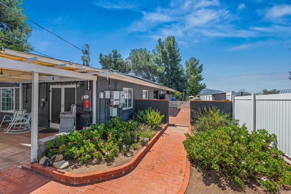 1308 Sundale Road Property Photo 41