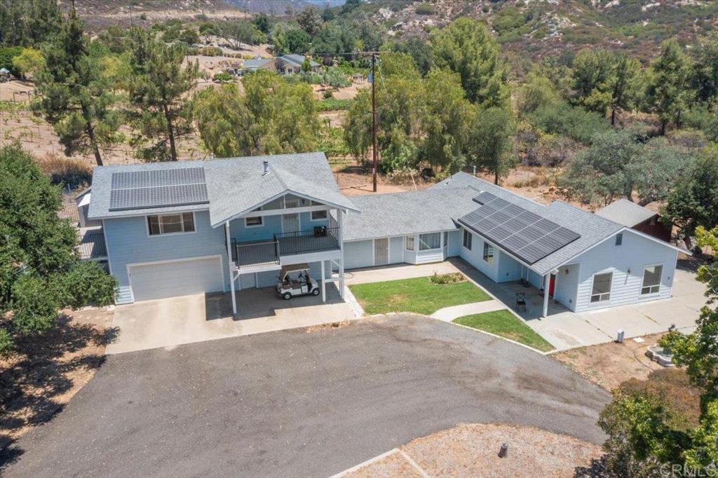 20899 Black Canyon Road Property Photo 3