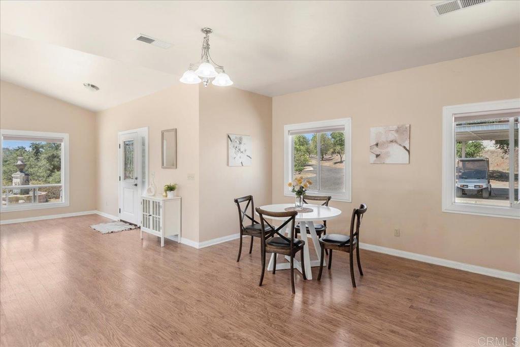 20899 Black Canyon Road Property Photo 12