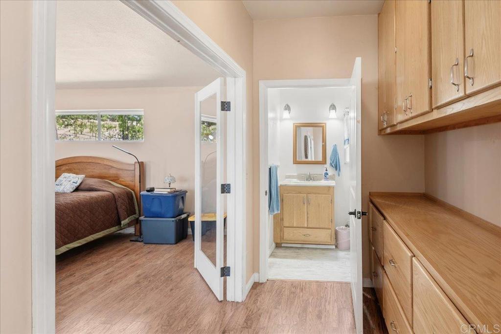 20899 Black Canyon Road Property Photo 15