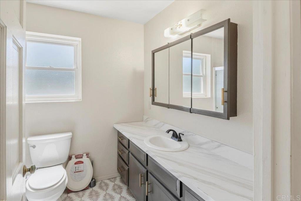 20899 Black Canyon Road Property Photo 33